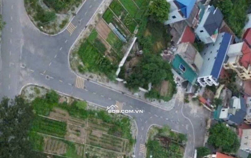 Đất Đấu Giá cạnh 3 Đại đô thị Vinhome giá chỉ 4 tỷ. Lh 0362554684